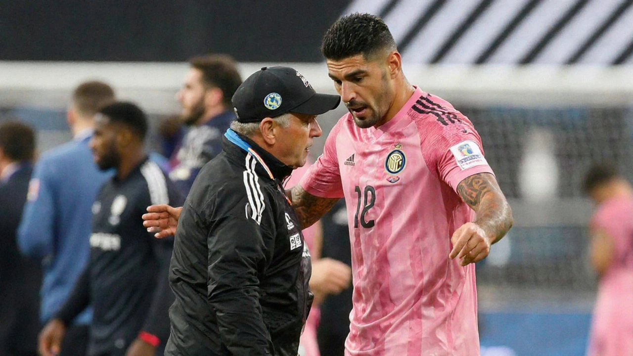 MLS pune Luis Suárez com suspensão de três jogos após cuspir em funcionário do Seattle Sounders